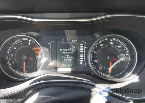 2019 Jeep Cherokee Altitude 4X4 из США, поврежденный, VIN 1C4PJMLX2KD454029